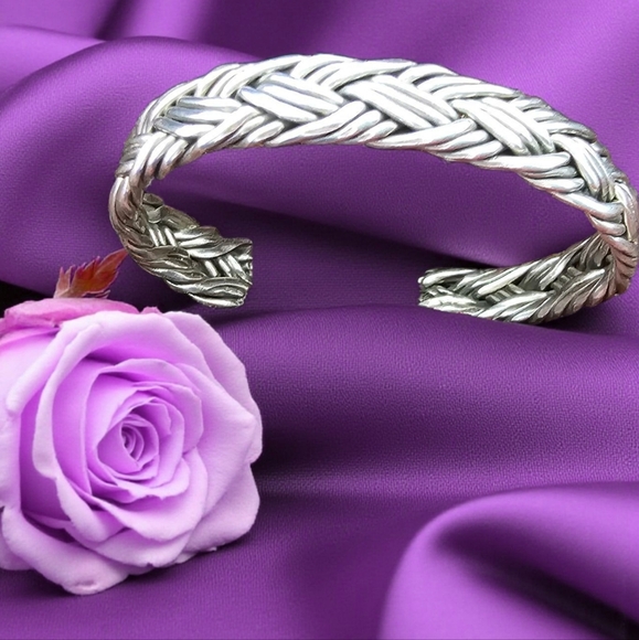 Meet your Posher, Rebecca, Peter, Beau & Duke Golden Retrievers, & Tracey Beagle - Picture 6 of 16